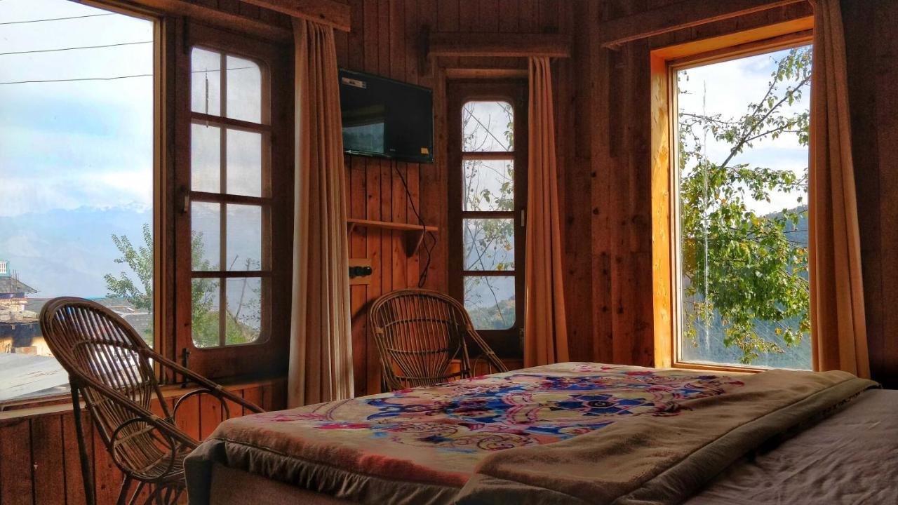 Loghouse At Khajjiar Lake Екстер'єр фото