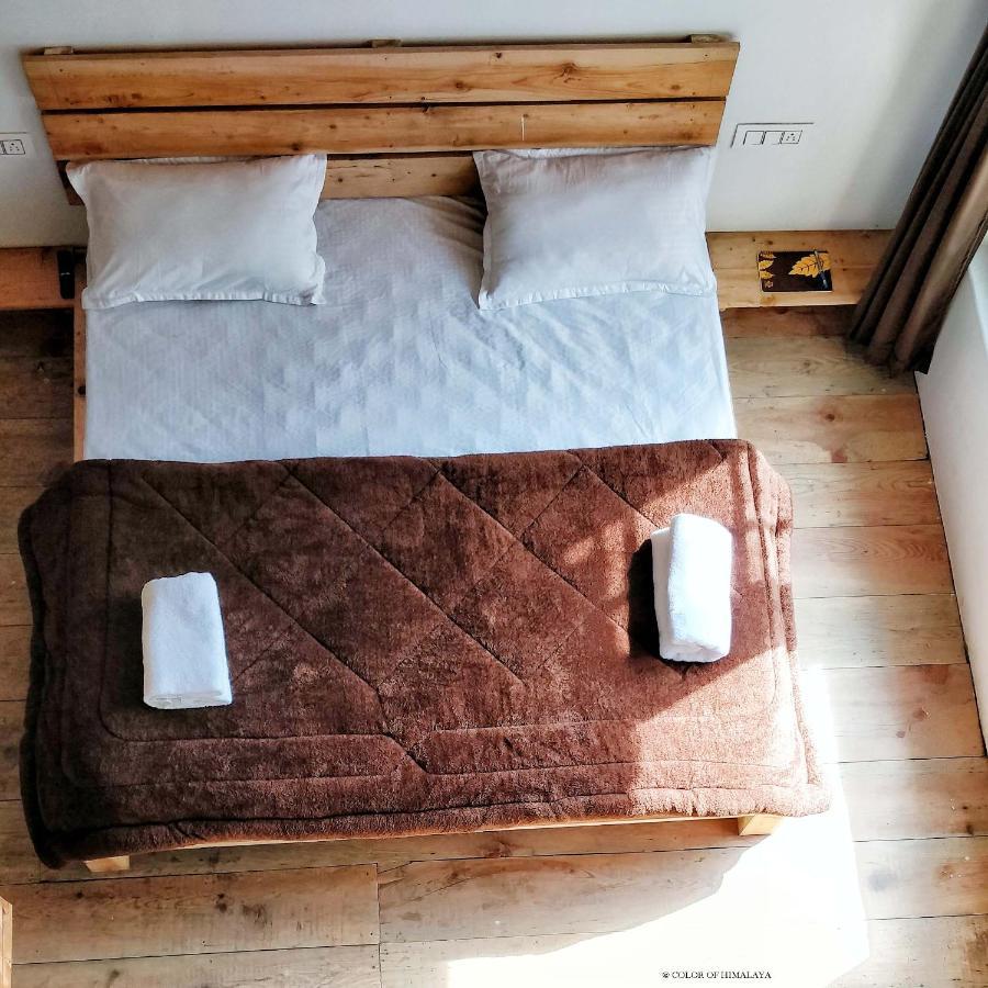 Loghouse At Khajjiar Lake Екстер'єр фото